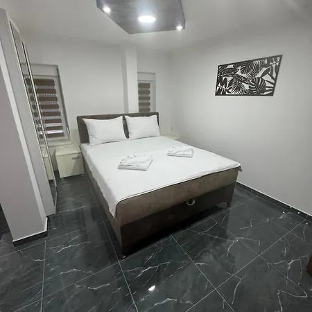 Apartment Sobe I Casa Mia Pecinci