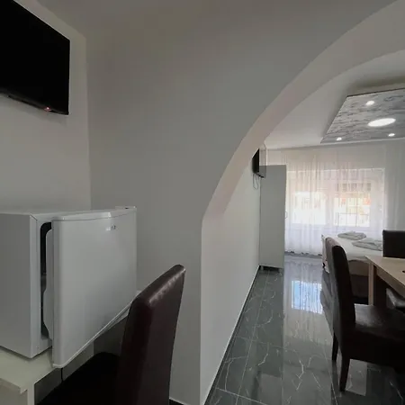 公寓 Sobe I Casa Mia Pecinci