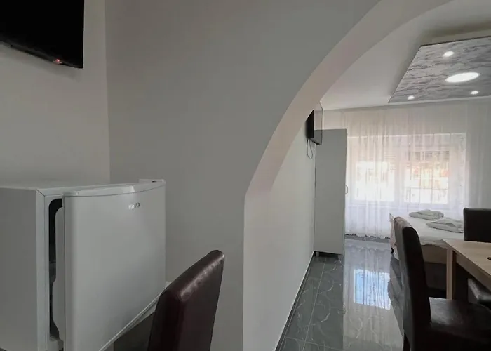 公寓 Sobe I Casa Mia Pecinci