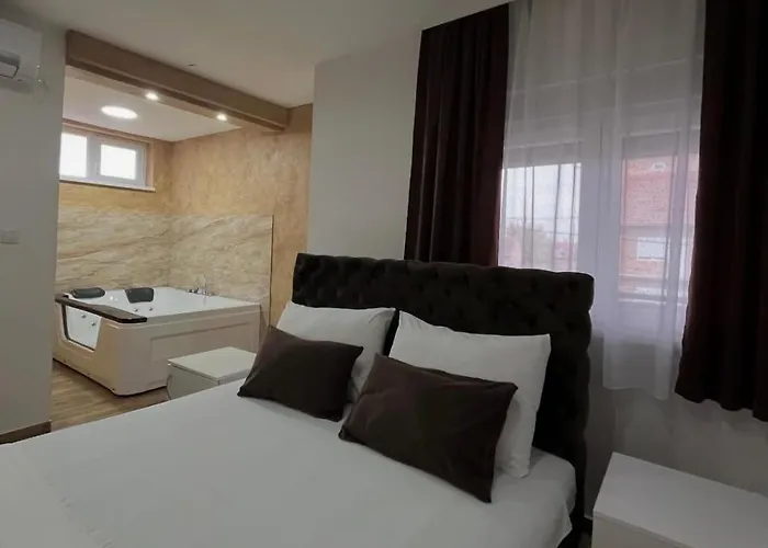 公寓 Sobe I Casa Mia Pecinci